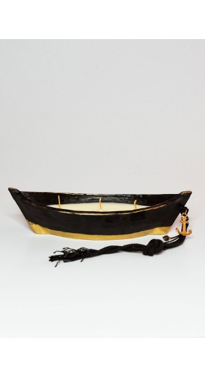 Ceramic boat with aromatic candle of total burning