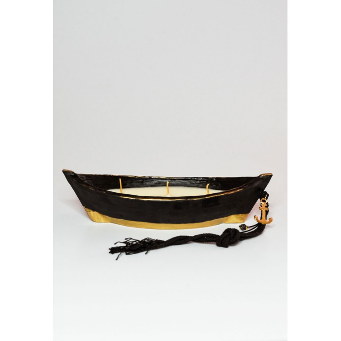Ceramic boat with aromatic candle of total burning Table Charms